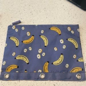 Yoobi Office, periwinkle and Bananas case